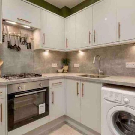Cosy 2 Bedroom Flat In Edimburgo Esterno foto