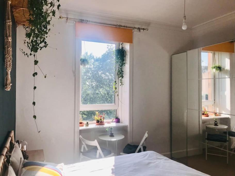 Cosy 2 Bedroom Flat In Edimburgo Esterno foto