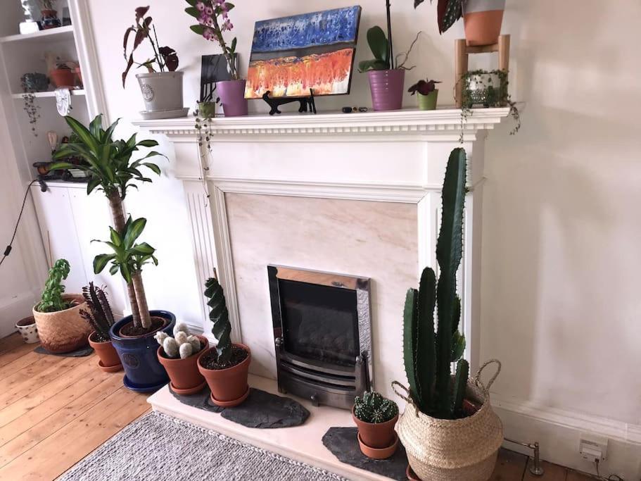 Cosy 2 Bedroom Flat In Edimburgo Esterno foto