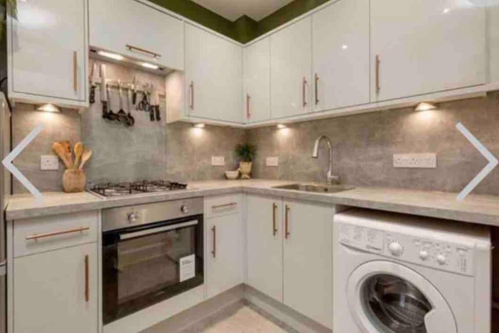 Cosy 2 Bedroom Flat In Edimburgo Esterno foto
